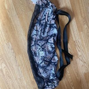 NWT Lululemon Drishti Yoga Tote